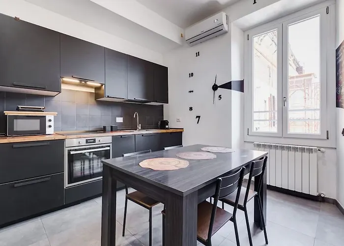 Appartamento Bdc - Majestic 4-bdr In Termini