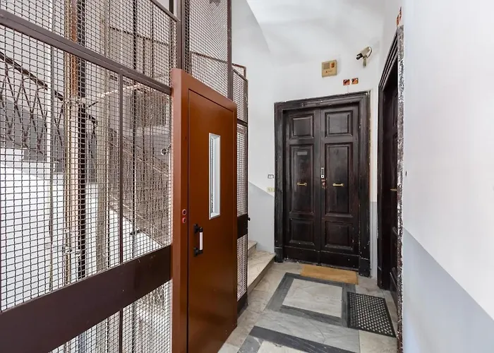 Appartamento Bdc - Majestic 4-bdr In Termini