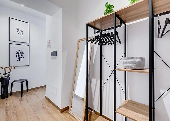 Appartamento Bdc - Majestic 4-bdr In Termini *